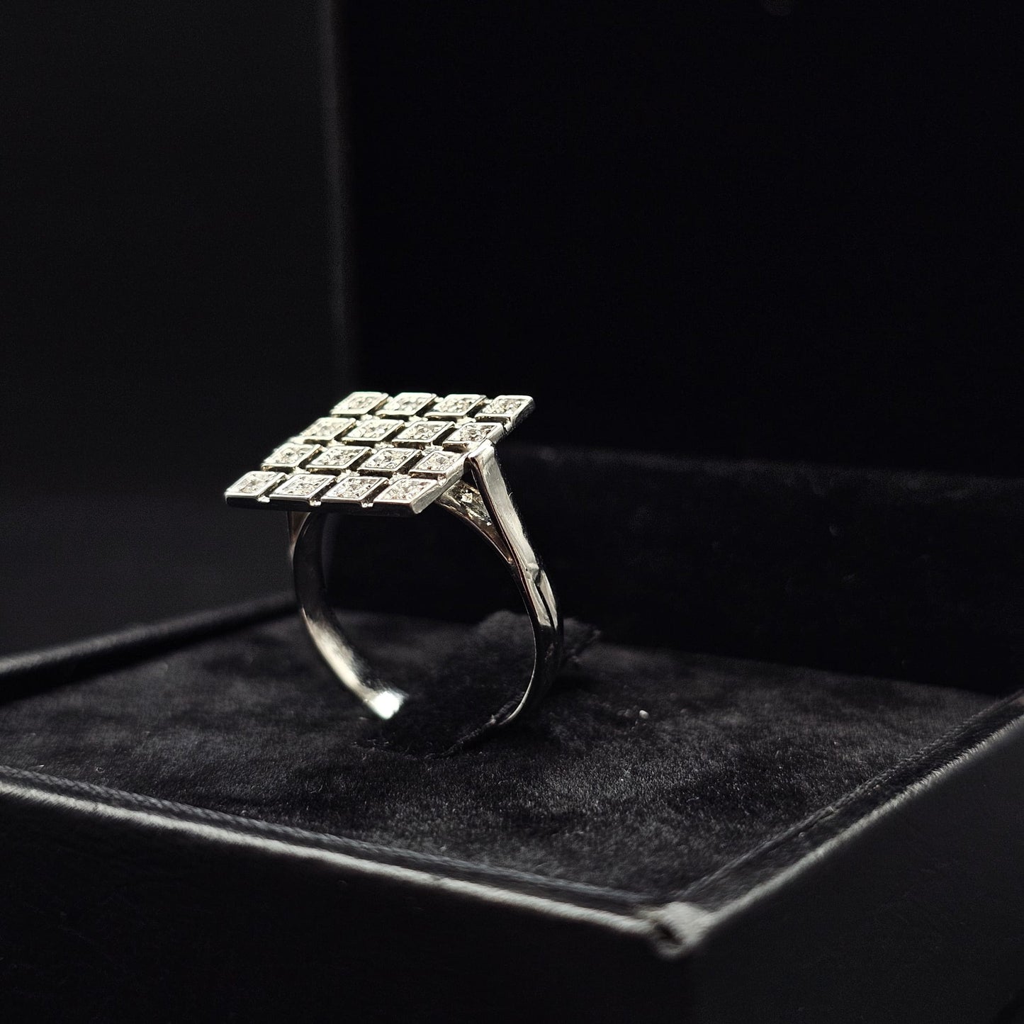 Square Ring in 18K White Gold with 16 Natural Diamonds (1.60 ct total)