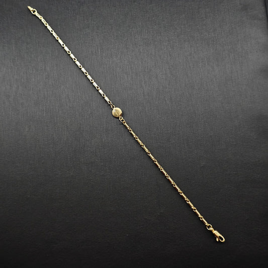 Bracelet in 9K Yellow Gold with Round Pendant and Cubic Zirconia