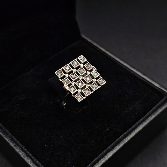 Square Ring in 18K White Gold with 16 Natural Diamonds (1.60 ct total)